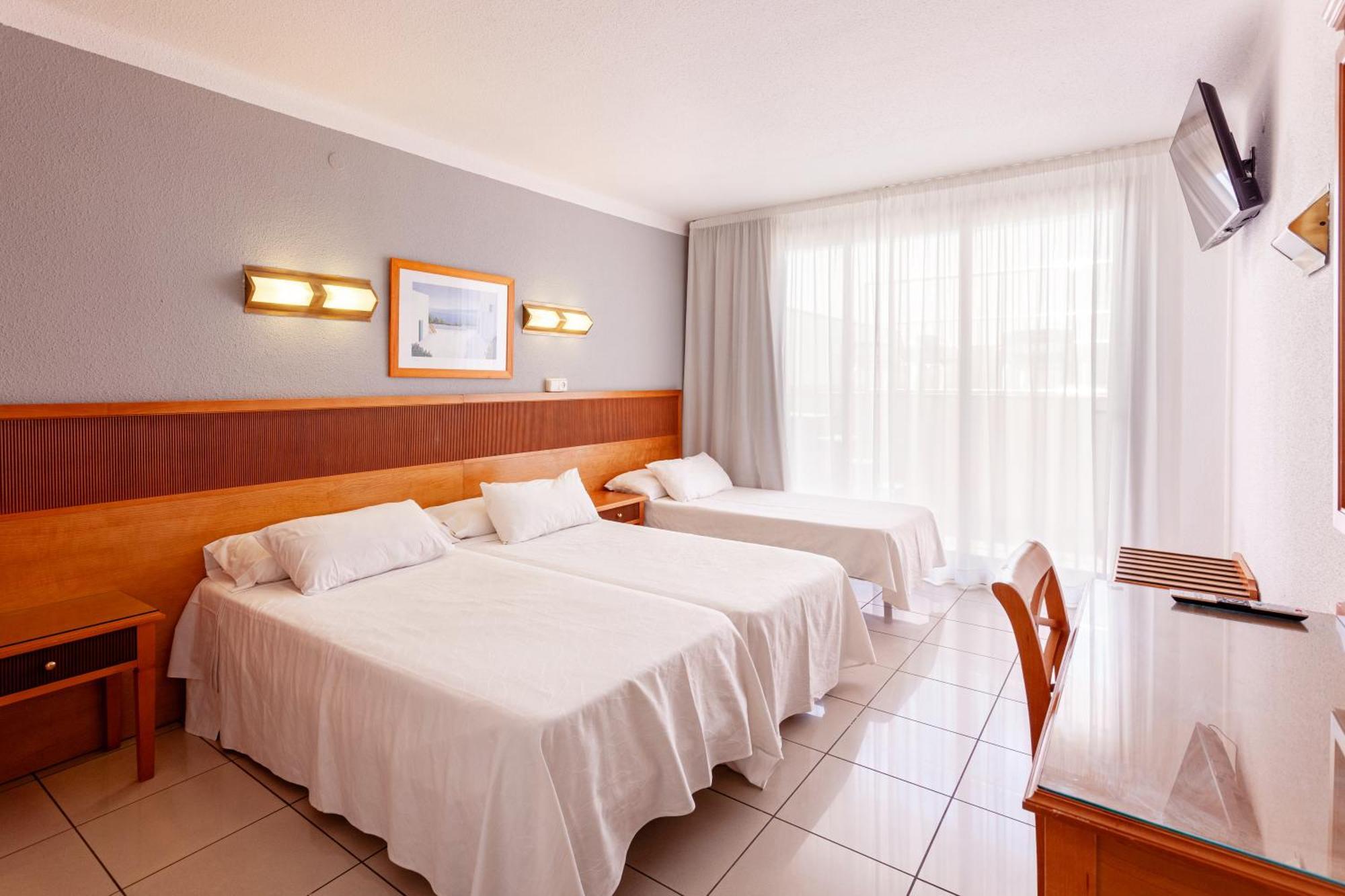 Comfort Triple Room
